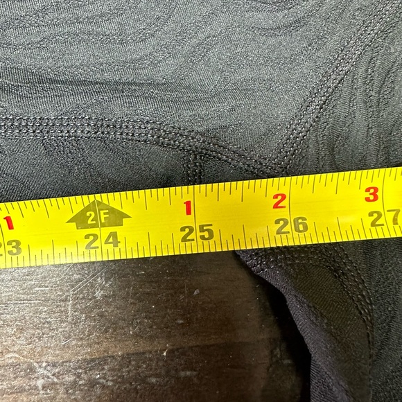 NWT Cut The Frills Textured Black Leggings Sz Medium - Picture 8 of 9